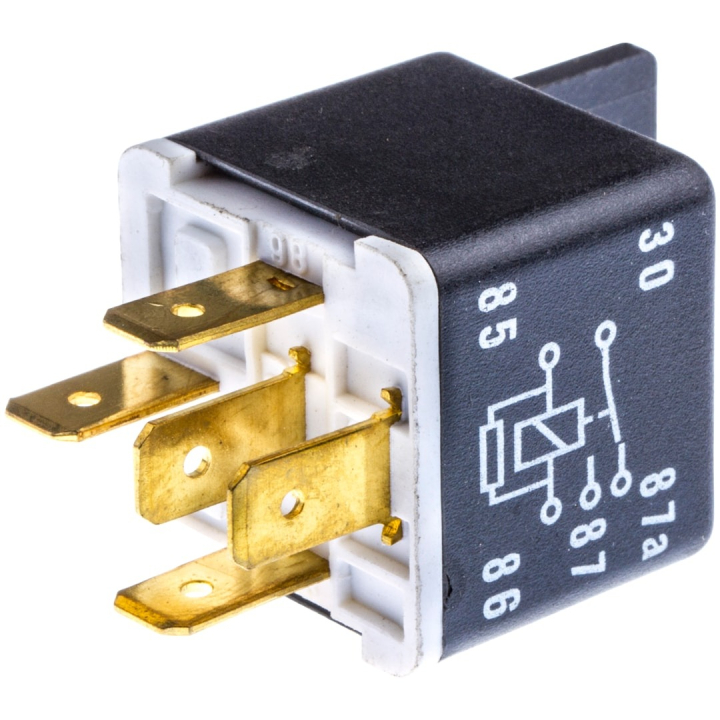 Relay in the group  at Motorsågsbutiken (5321097-48)