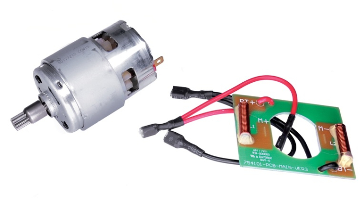 Engine 5757930-01 in the group at Motorsågsbutiken (5757930-01)