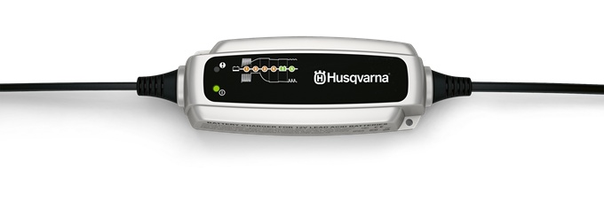 Husqvarna Battery charger BC 0.8 in the group Forest and Garden Products / Garden Tractors / Riders / Accessories Rider/Tractor at Motorsågsbutiken (5794501-01)