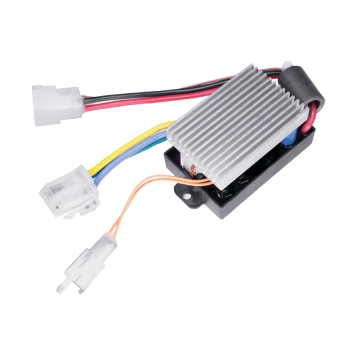 Electronic in the group at Motorsågsbutiken (5822596-01)