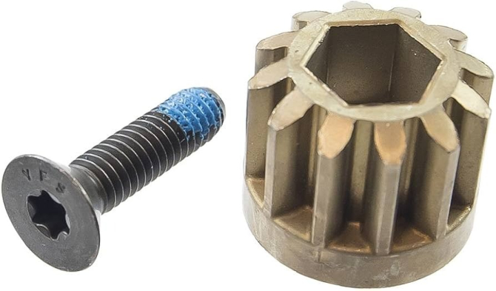 Axis in the group at Motorsågsbutiken (5877389-06)