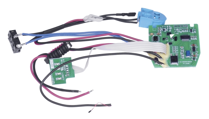 Printed circuit assembly in the group at Motorsågsbutiken (5885532-01)