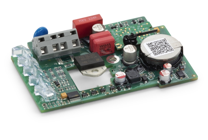 Printed circuit board w/ defect in the group  at Motorsågsbutiken (5987372-05)
