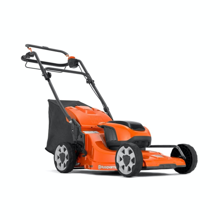 Husqvarna LC 142iS in the group Forest and Garden Products / Lawn mowers / Battery Lawn Mowers at Motorsågsbutiken (9705419-01)