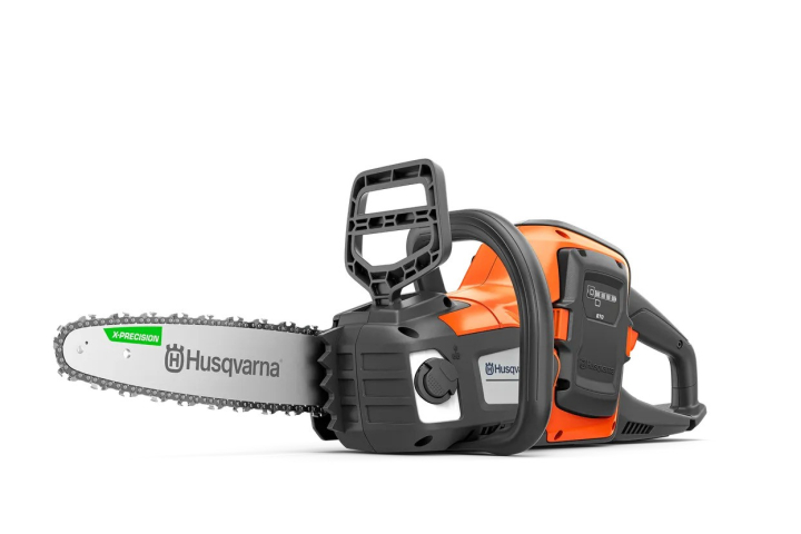 Husqvarna 215i battery chainsaw with battery and charger in the group Forest and Garden Products / Battery operated power tools / Chainsaws at Motorsågsbutiken (9707920-04)
