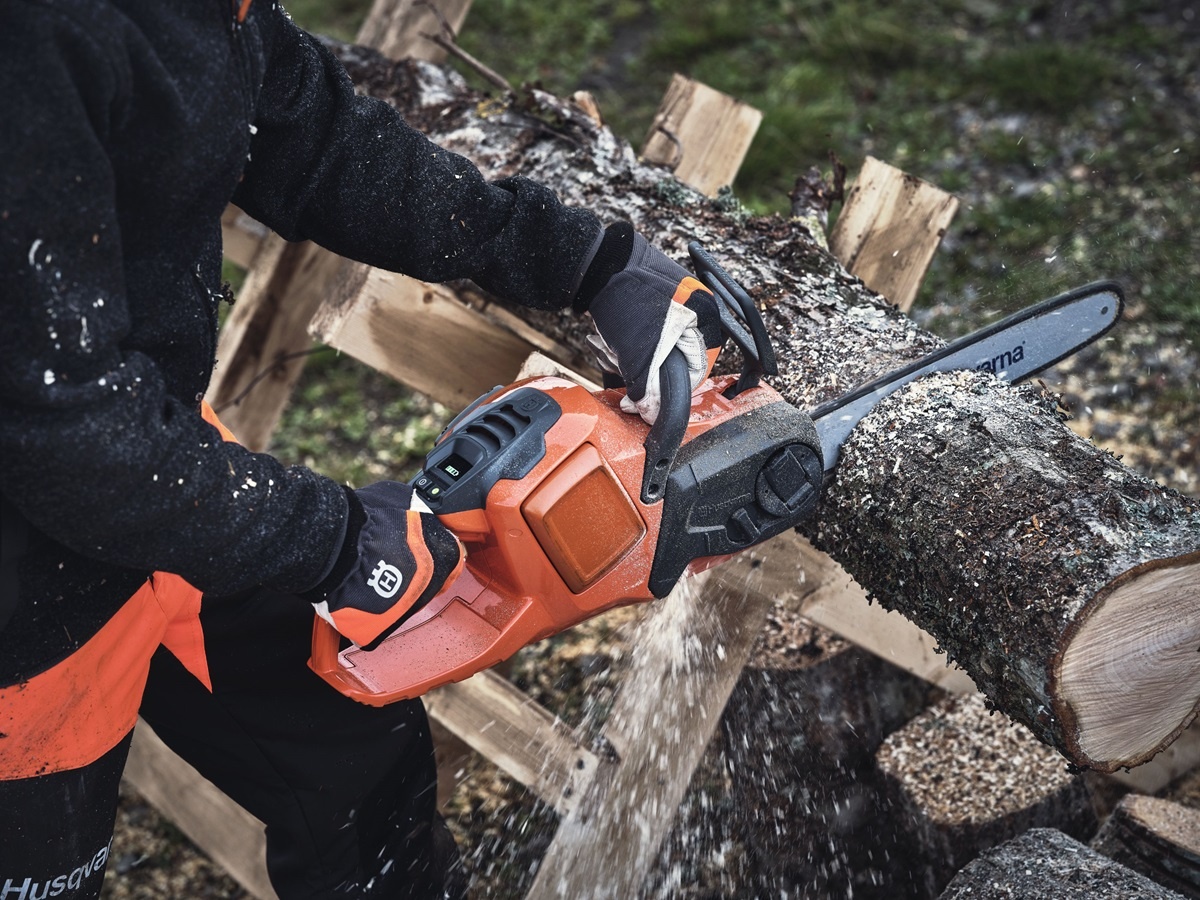 Husqvarna 120i Battery chainsaw