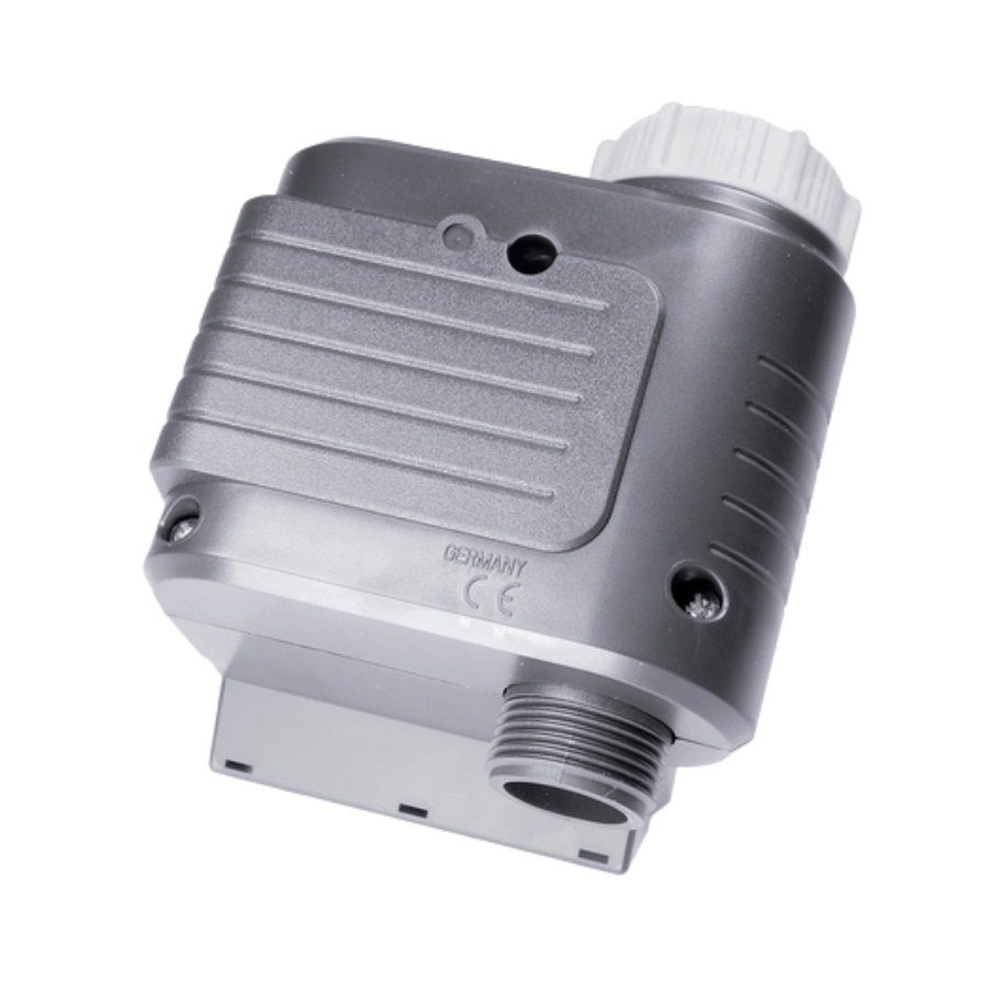 Hydraulic valve with housing