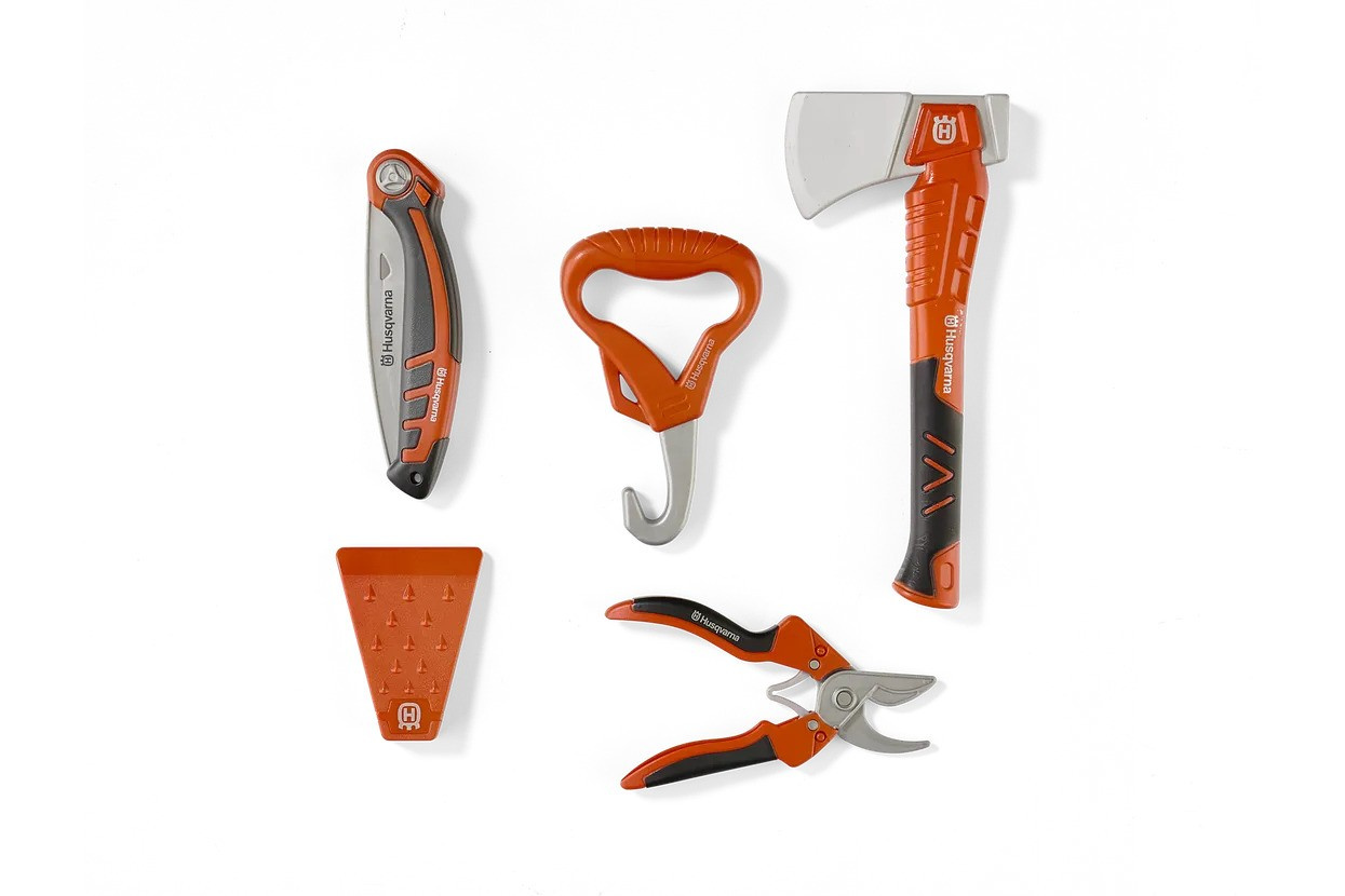 Husqvarna toy chainsaw kit 550XP