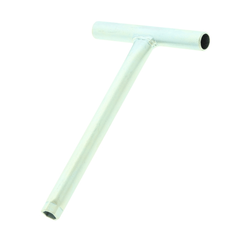 Socket wrench 5856386-01