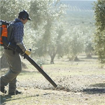 Husqvarna 570BTS Leaf blower