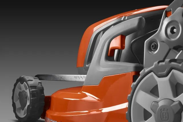 Husqvarna LC 347iVX Battery Lawn Mower