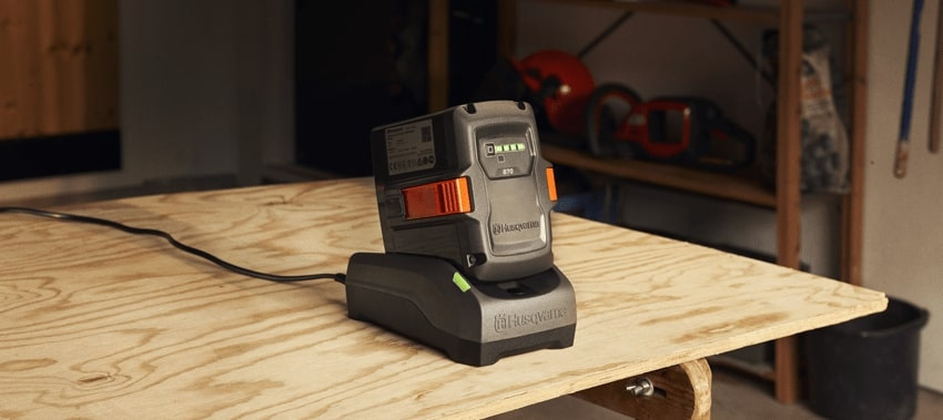 Husqvarna Battery Charger C80