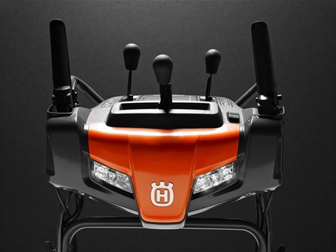 Husqvarna ST 224 Snow Blower