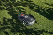 Husqvarna Automower® Aspire™ R4 Start Kit Husqvarna Automower® Aspire™ R4 Start Kit