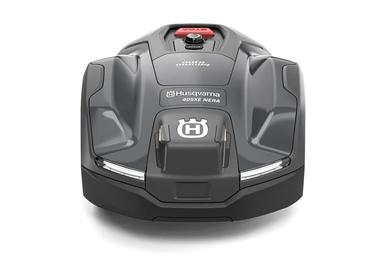 Husqvarna Automower® 405XE Nera Robotic Lawn Mower