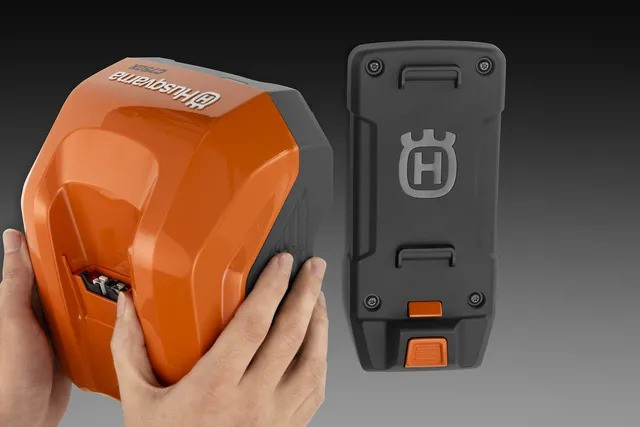 Husqvarna Battery Charger C750X