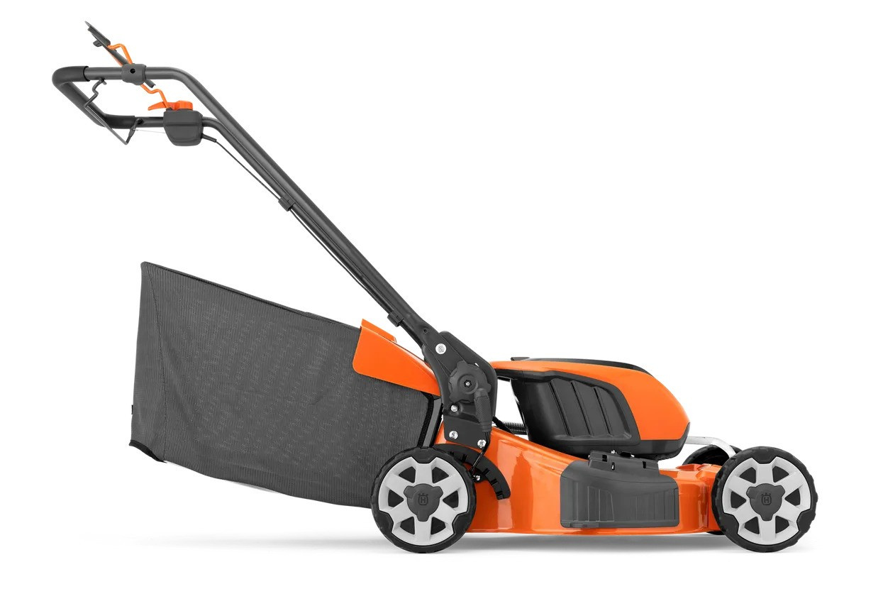 Husqvarna LC 251iS without battery and charger