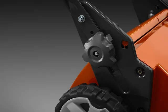 Husqvarna LC 251iS without battery and charger