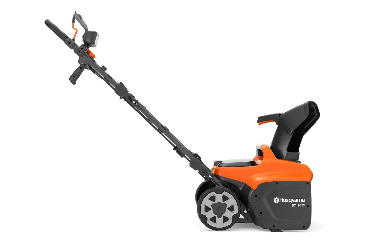 Husqvarna ST 143i Snow Blower