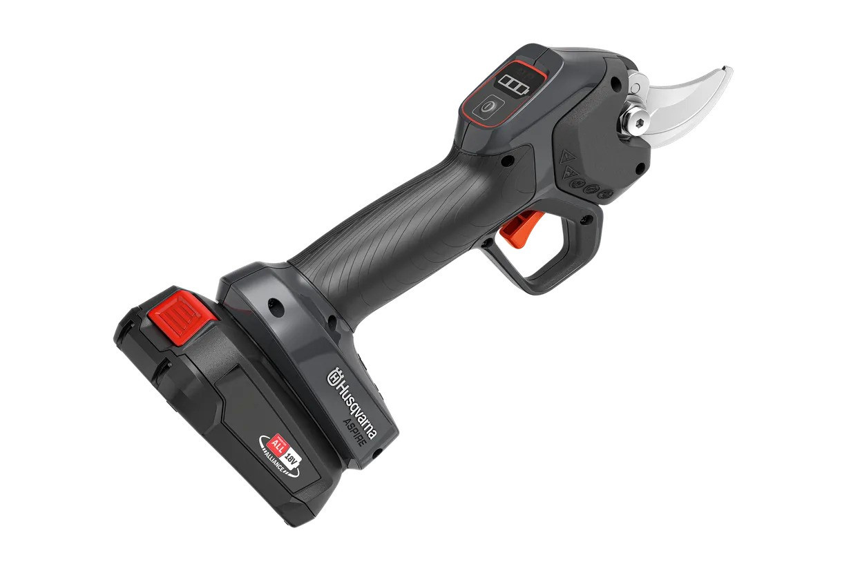 Husqvarna Aspire™ PS30X-P4A + Aspire™ pole with battery and charger